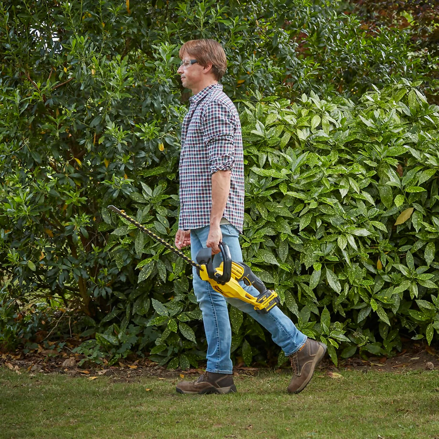 STANLEY FATMAX V20 18V Cordless Hedge Trimmer 55cm (Sfmcht855M1-Gb) STANLEY FATMAX V20 18V Cordless Hedge Trimmer 55cm (Sfmcht855M1-Gb) -Garden Care Shop 12882306 1284843588963107