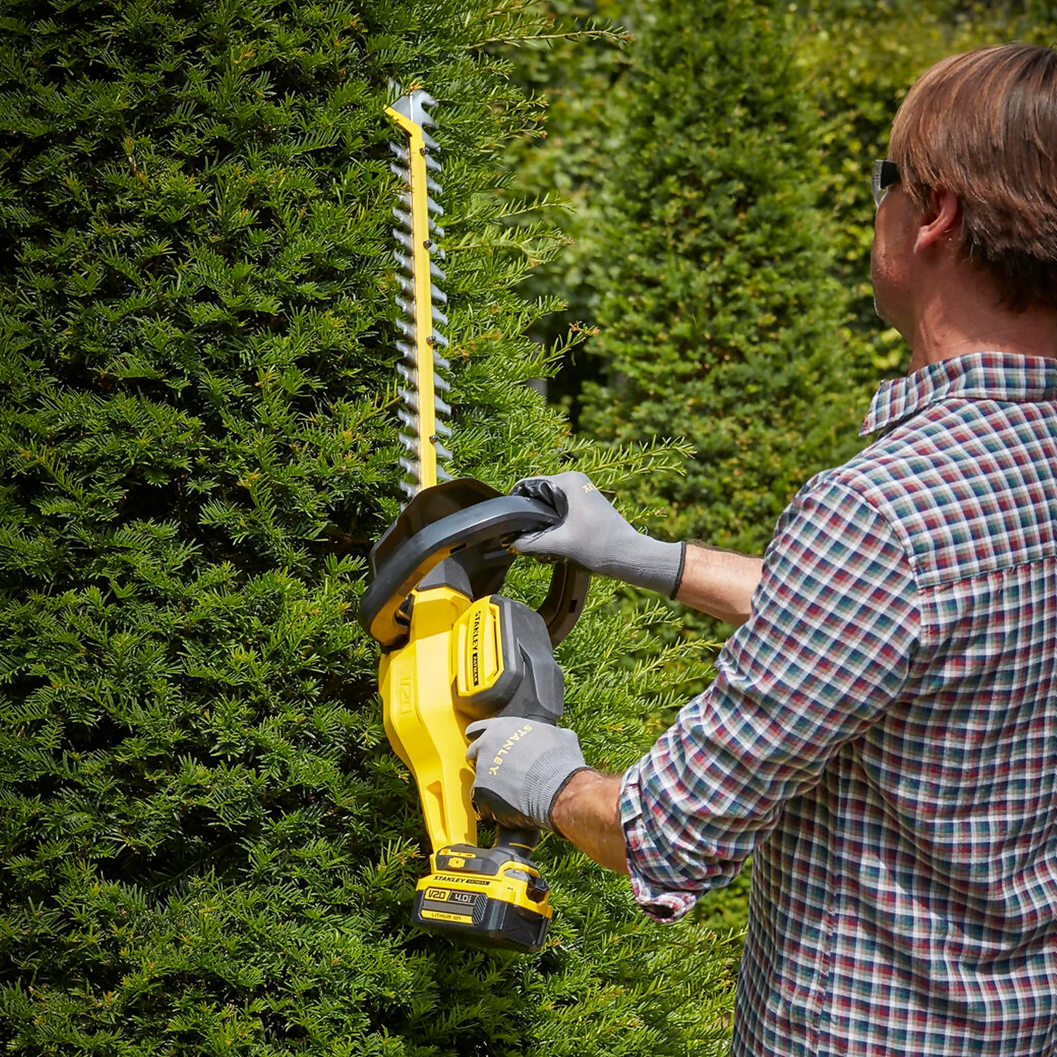 STANLEY FATMAX V20 18V Cordless Hedge Trimmer 55cm (Sfmcht855M1-Gb) STANLEY FATMAX V20 18V Cordless Hedge Trimmer 55cm (Sfmcht855M1-Gb) -Garden Care Shop 12882306 1834843588750632