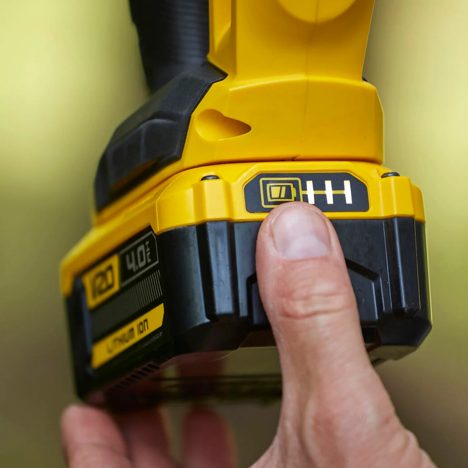 STANLEY FATMAX V20 18V Cordless Hedge Trimmer 55cm (Sfmcht855M1-Gb) STANLEY FATMAX V20 18V Cordless Hedge Trimmer 55cm (Sfmcht855M1-Gb) -Garden Care Shop 12882306 1944843588893966